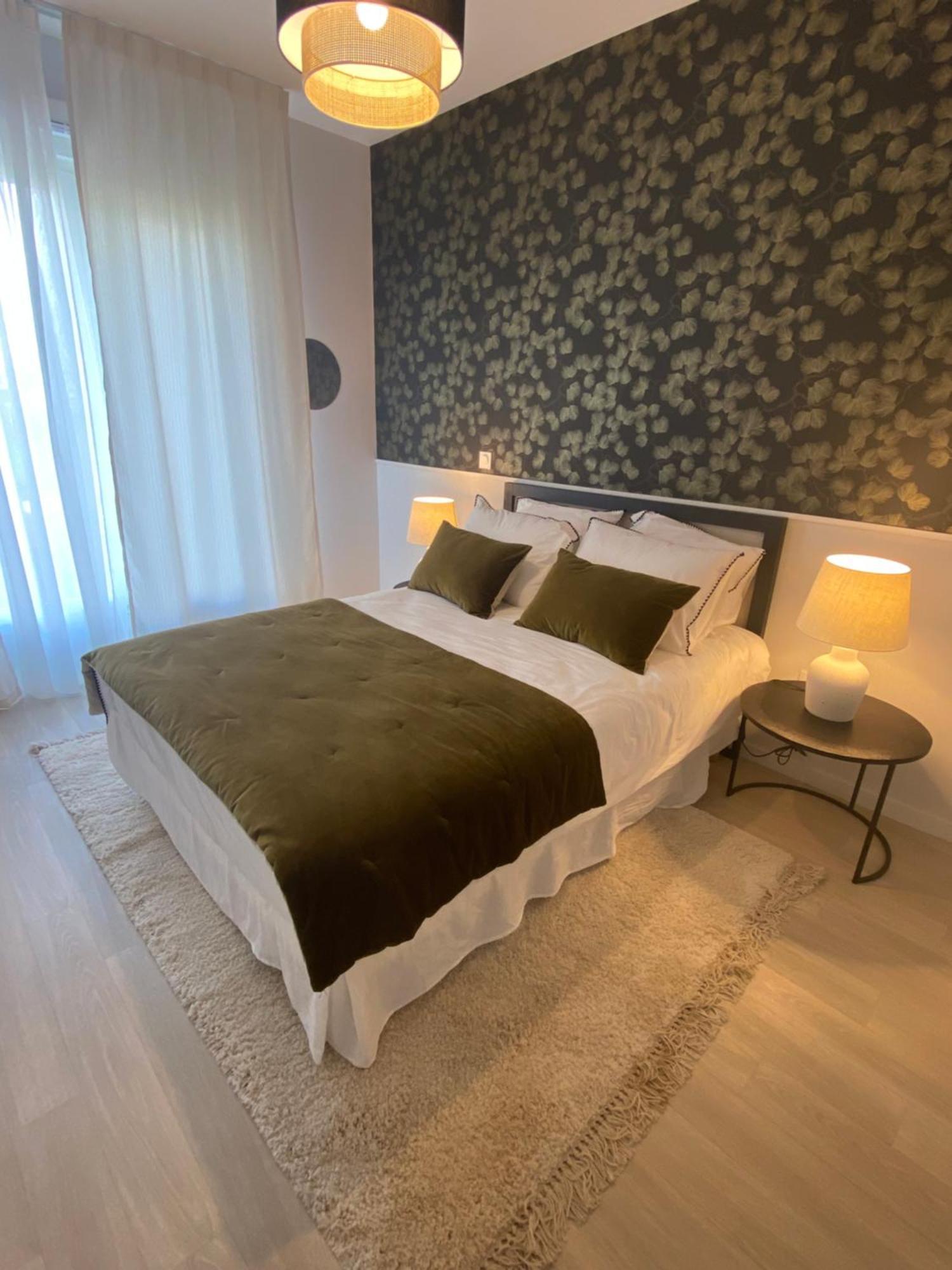 Montana Bussy Saint Georges Aparthotel Bagian luar foto