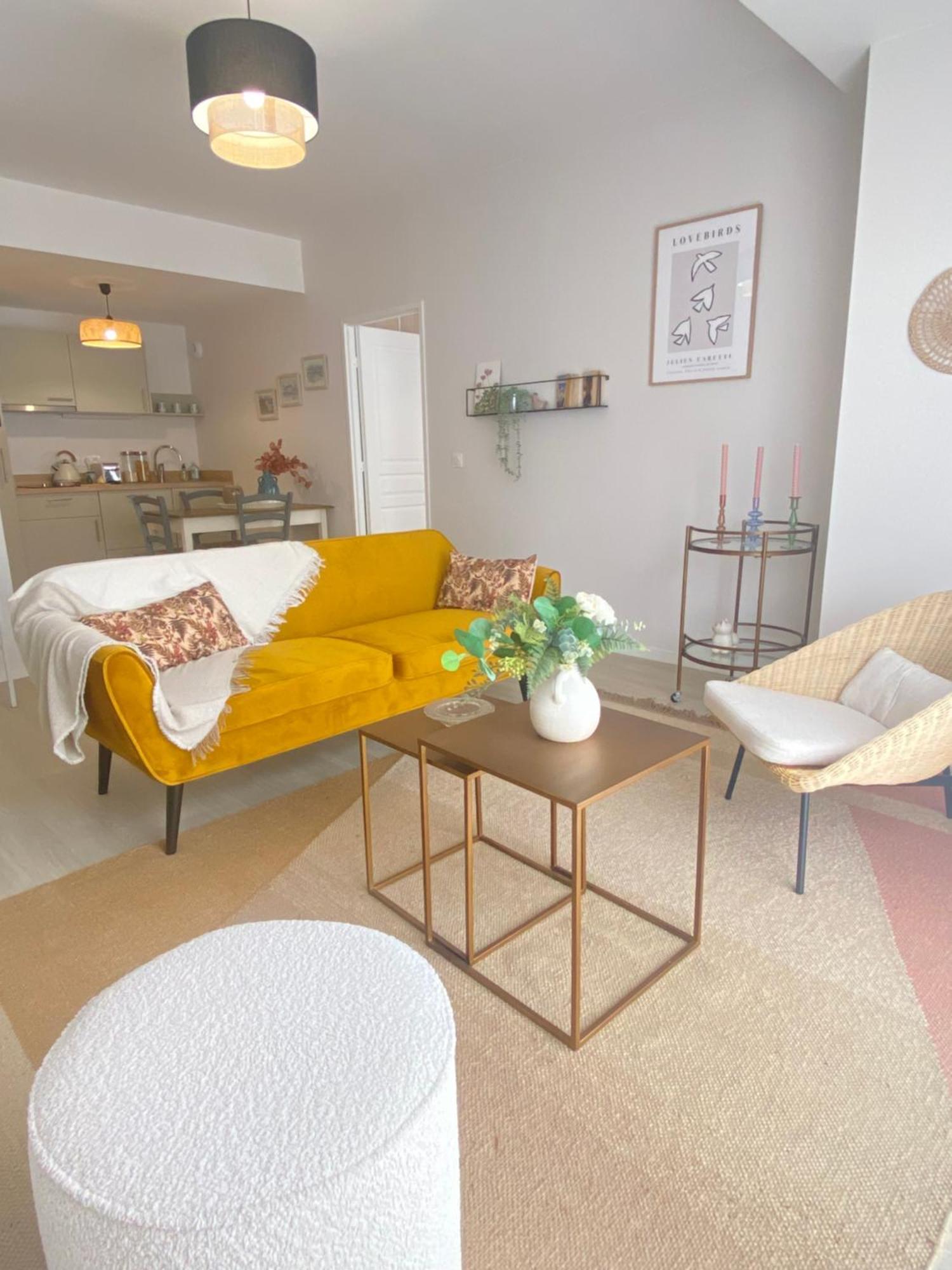 Montana Bussy Saint Georges Aparthotel Bagian luar foto